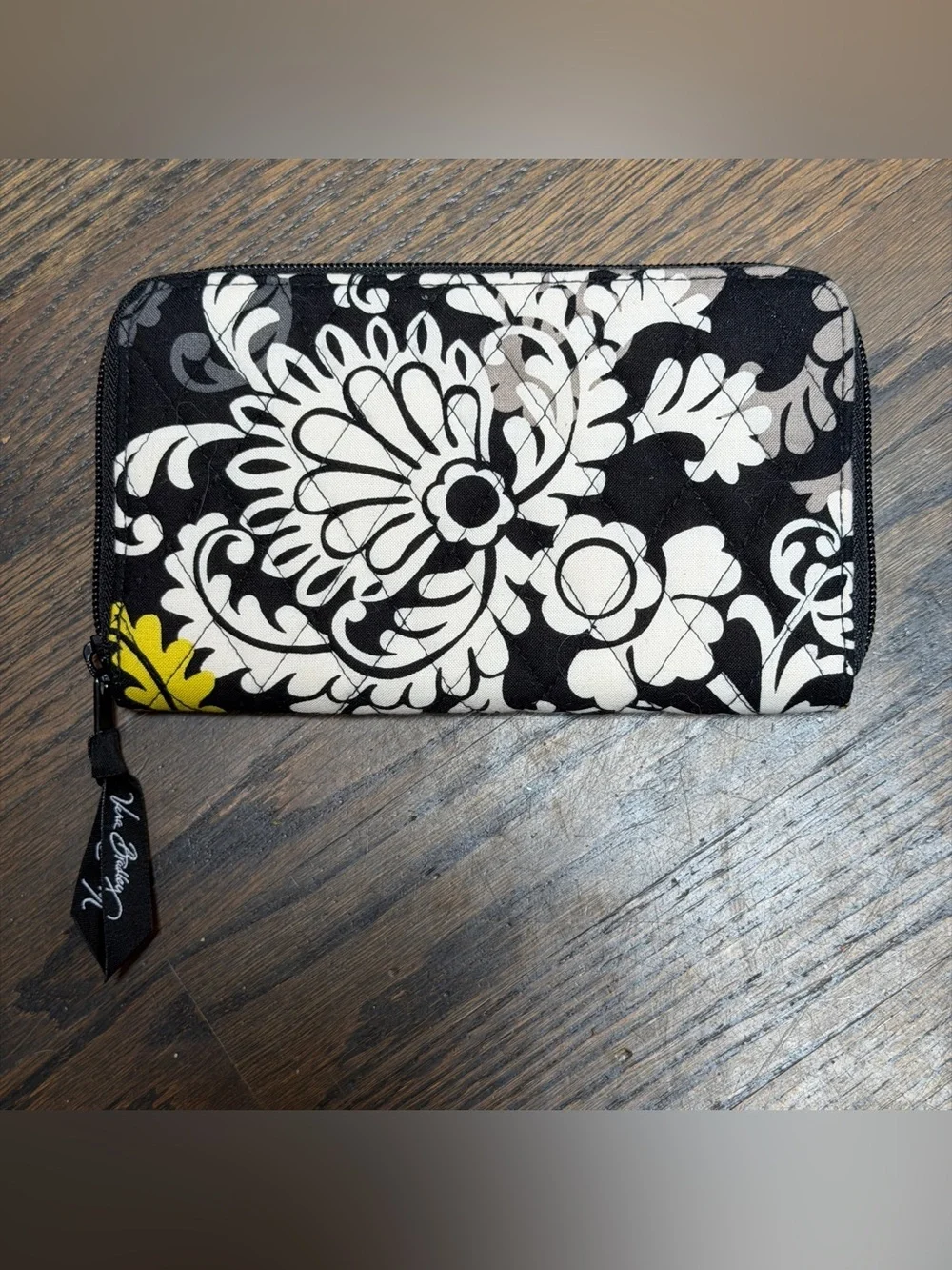 This is a new without tags Vera Bradley Accordion Wallet in the retired Baroque